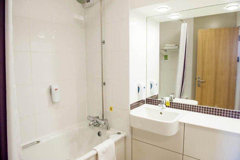 Premier Inn London Hayes, Heathrow Hayes  Buitenkant foto